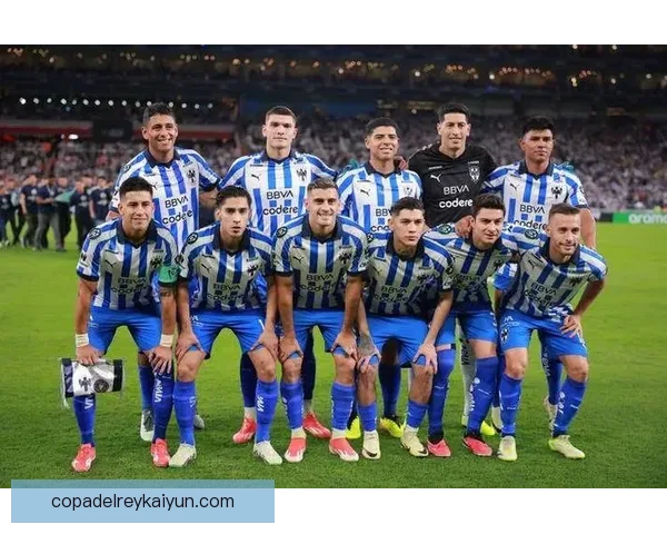 西甲主力阵容在新赛季表现稳健，球队竞争力增强引人关注。